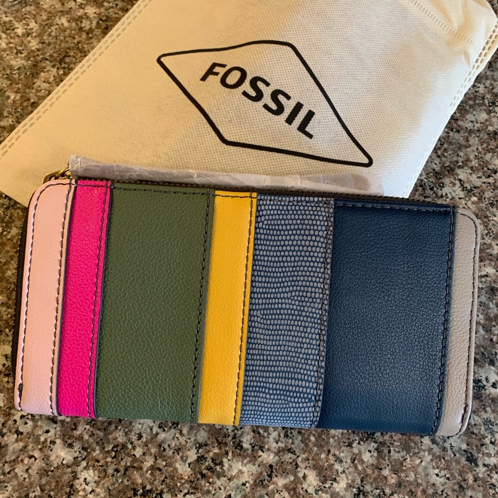 Fossil wallet for women’s